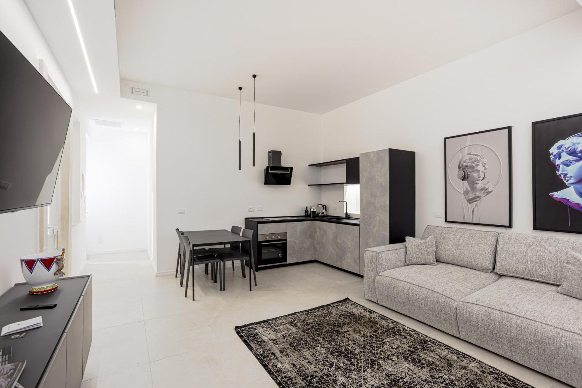 One-Bedroom Loft Apartment Balcony,1622077947:JPEG